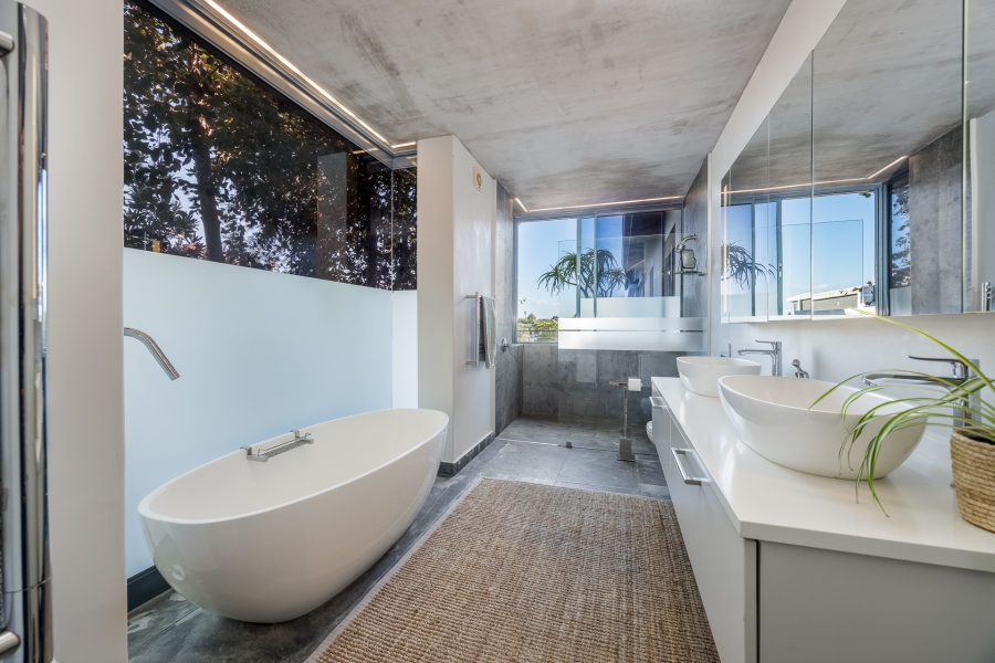 4 Bedroom Property for Sale in Vygeboom Western Cape